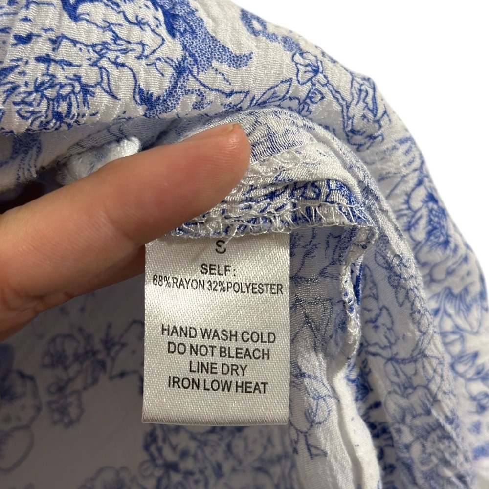 Windsor Floral Blouse Strappy V-Neck High-Low Top Blue White Women's Size Small - Picture 7 of 8
